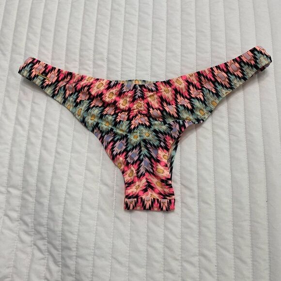 Victoria’s Secret Swim Bottom Women Size L - Picture 3 of 6